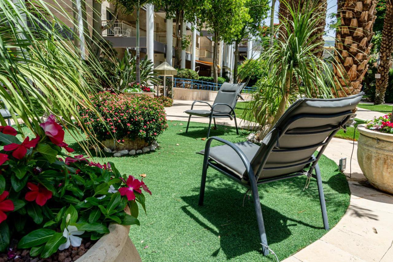 דירת גן פונה לבריכה - Pool Garden View Apartment Eilat