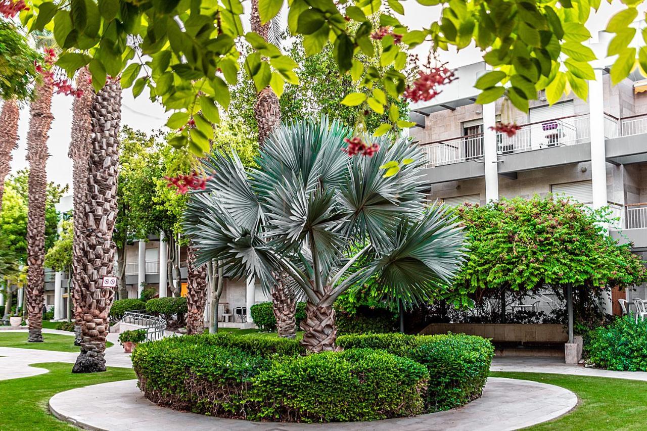 דירת גן פונה לבריכה - Pool Garden View Apartment *