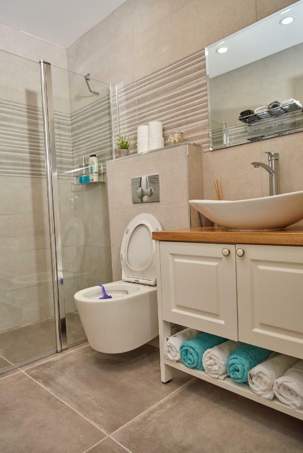 דירת גן פונה לבריכה - Pool Garden View Apartment Eilat