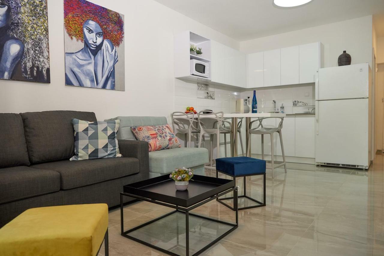 Apartment דירת גן פונה לבריכה - Pool Garden View Eilat