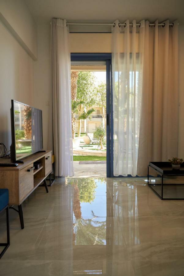 דירת גן פונה לבריכה - Pool Garden View Eilat